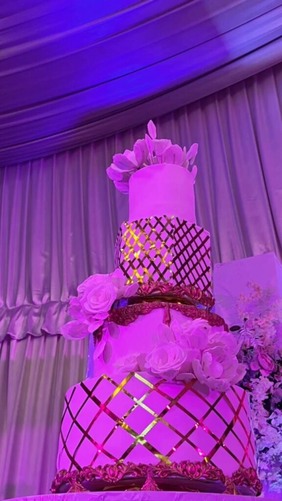 The Art of Custom Wedding Cakes in Abuja