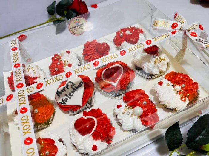 Plain or Decorated Cup cakes